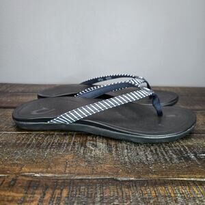 NEW Olukai Ho'Opio Womens Size 6 Sandals Flip Flop Thong Flats Stripe Blue White